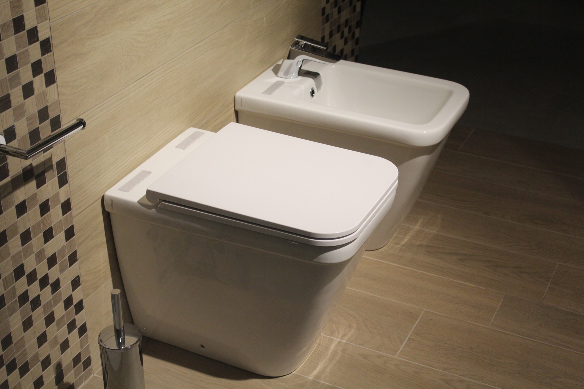 5 Reasons to Hire Luxury Toilets for Your Next Event
